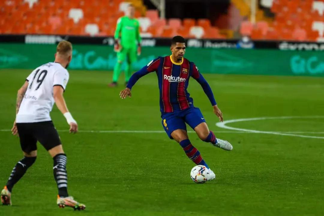 موعد اذان المغرب الاسماعيليه اليوم